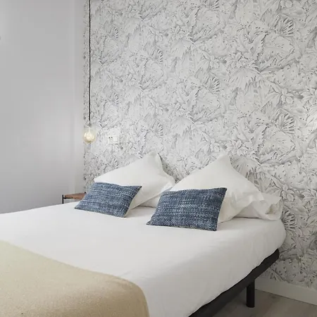 Always Easy I Arroka Σαν Σεμπαστιάν